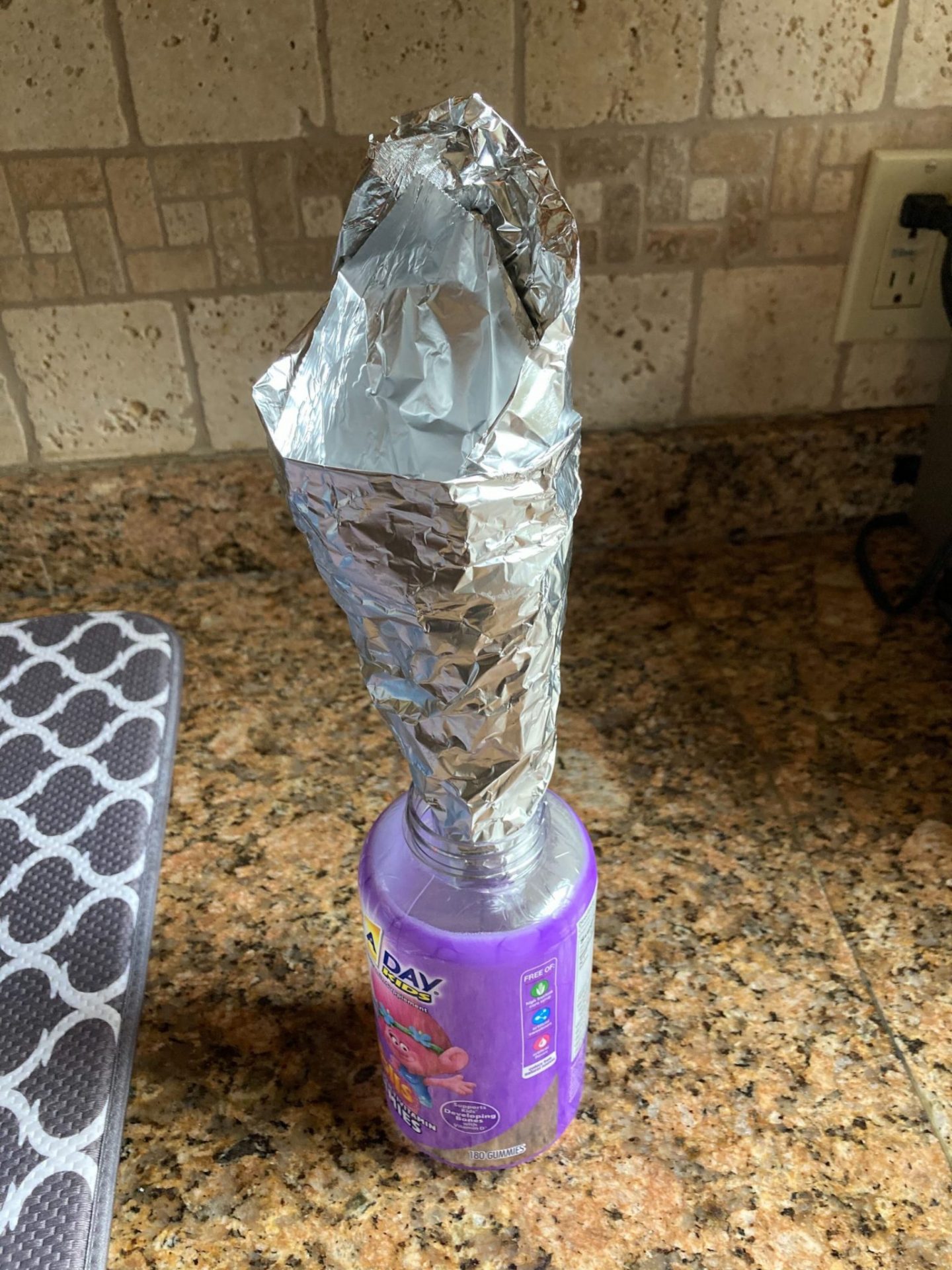 Useful Home Maintenance Hacks With Materials You Already Have At Your