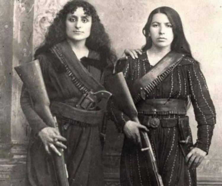 Female Armenian Soldiers